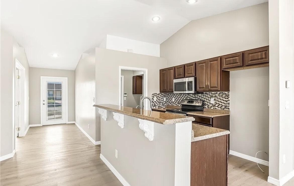 3320 Nw 9th Street W - Photo 4