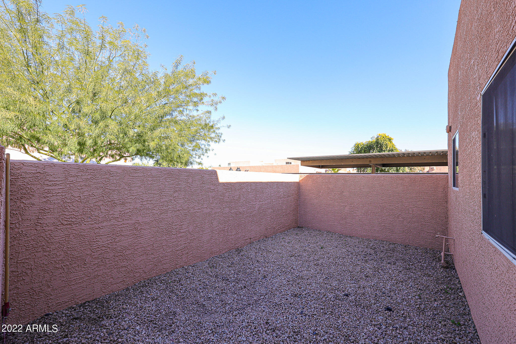 8940 W Olive Avenue - Photo 10