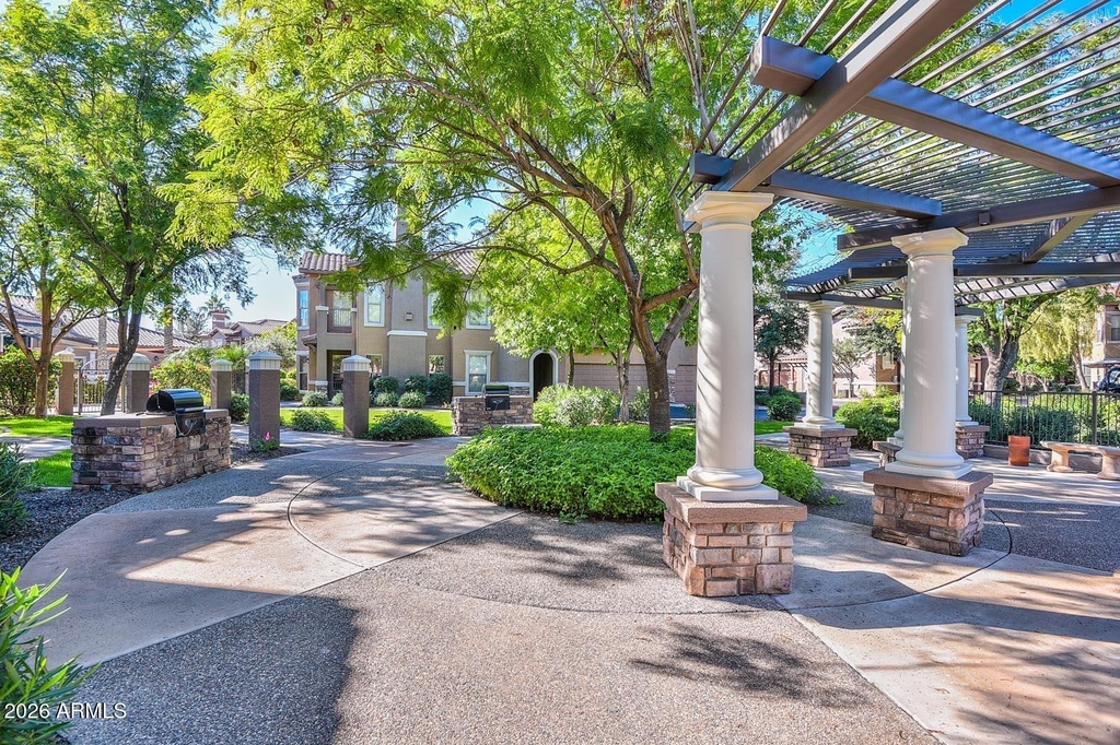 14250 W Wigwam Boulevard - Photo 34