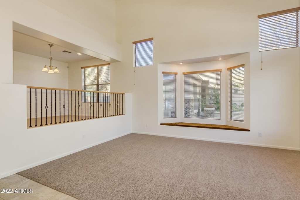 5733 W Plum Road - Photo 4