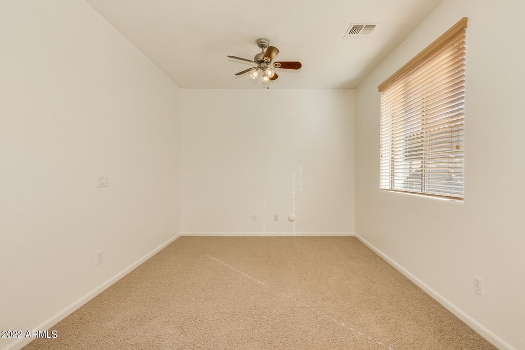 5733 W Plum Road - Photo 17