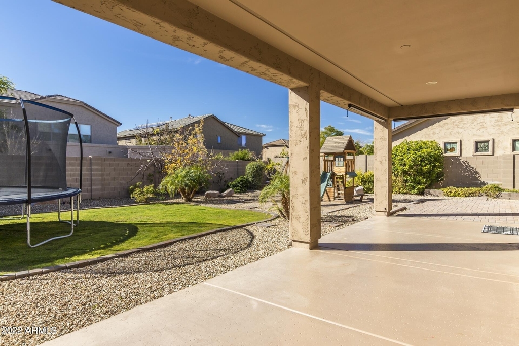 5733 W Plum Road - Photo 36