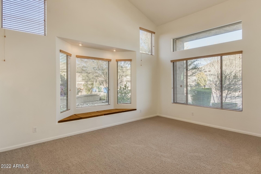 5733 W Plum Road - Photo 5
