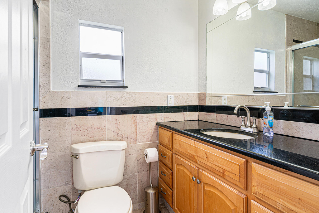 2722 Peer Lane - Photo 6