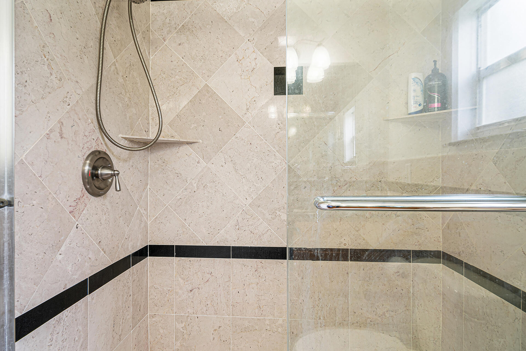 2722 Peer Lane - Photo 7
