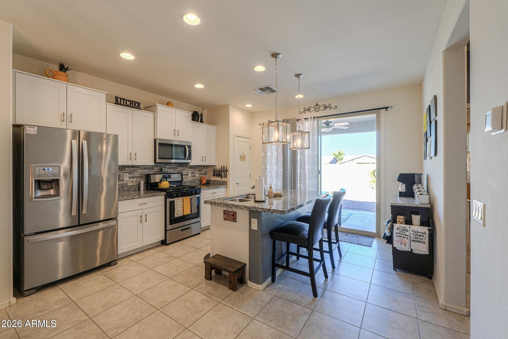 42320 W Morning Glory Way - Photo 9