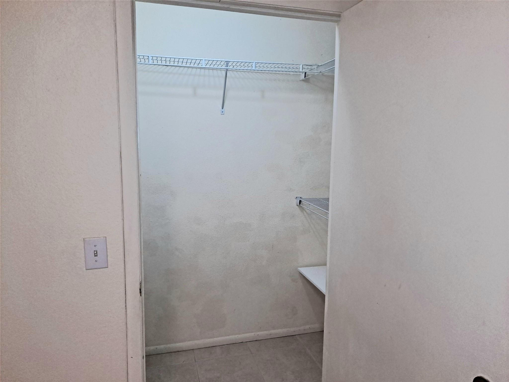 1845 Palm Cove Boulevard - Photo 16