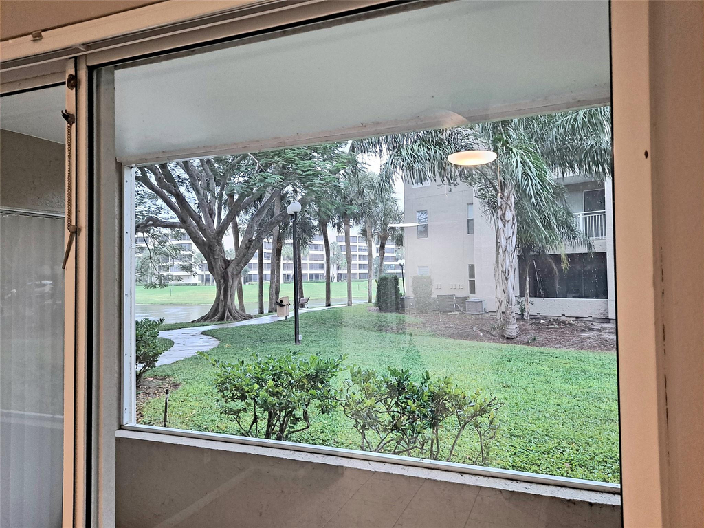 1845 Palm Cove Boulevard - Photo 5