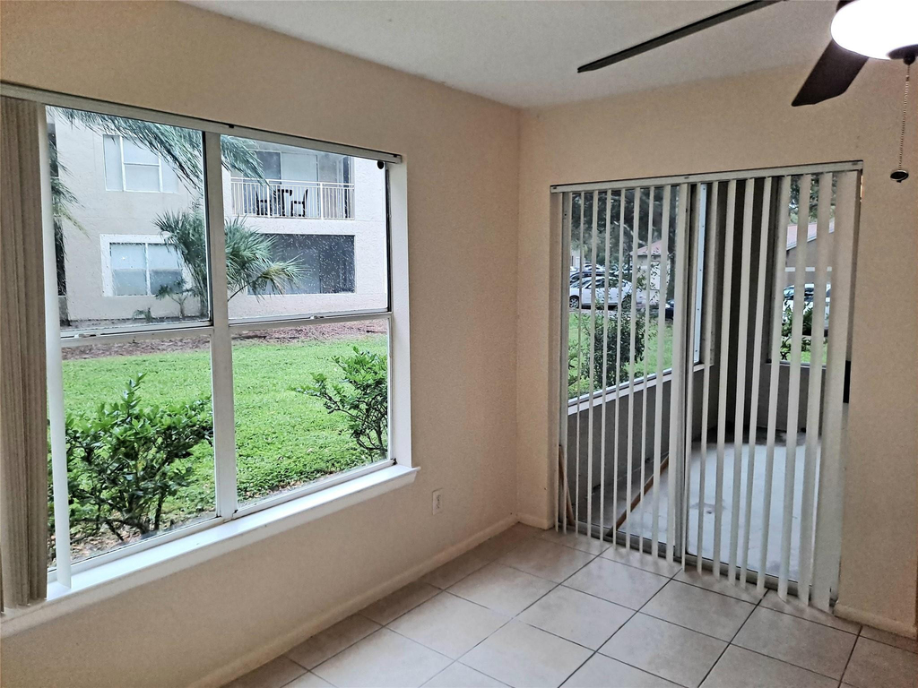 1845 Palm Cove Boulevard - Photo 4