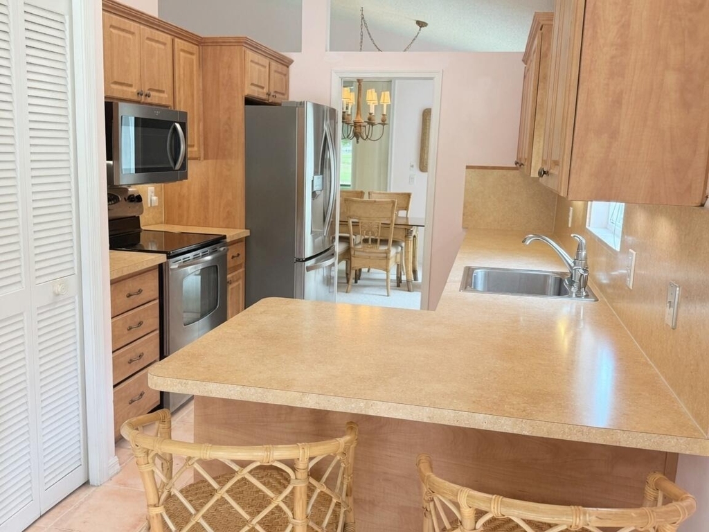 6231 Se Ames Way - Photo 3