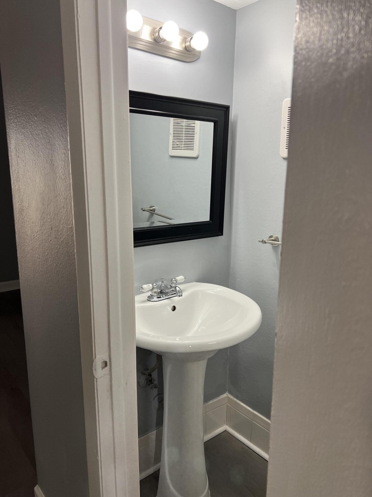 20 Sw 108th Avenue - Photo 7
