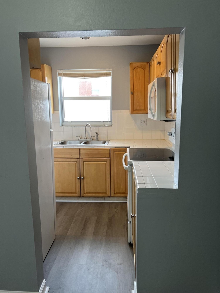 20 Sw 108th Avenue - Photo 5