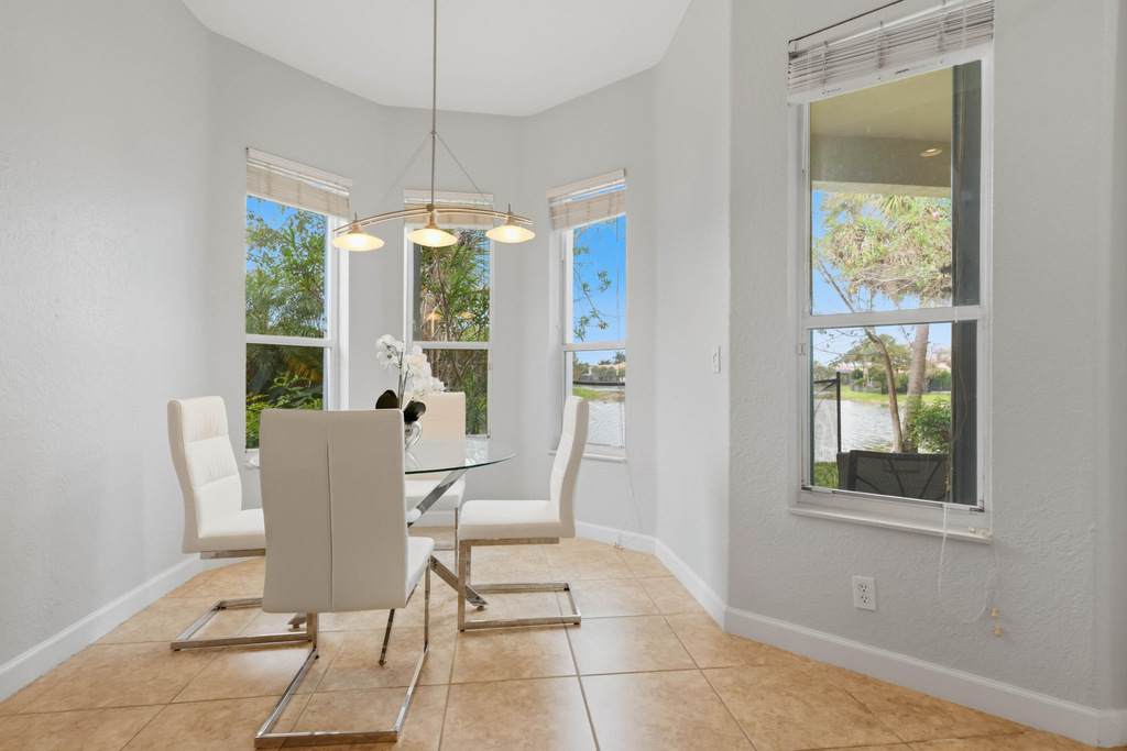 12290 Nw 77th Manor Nw - Photo 10