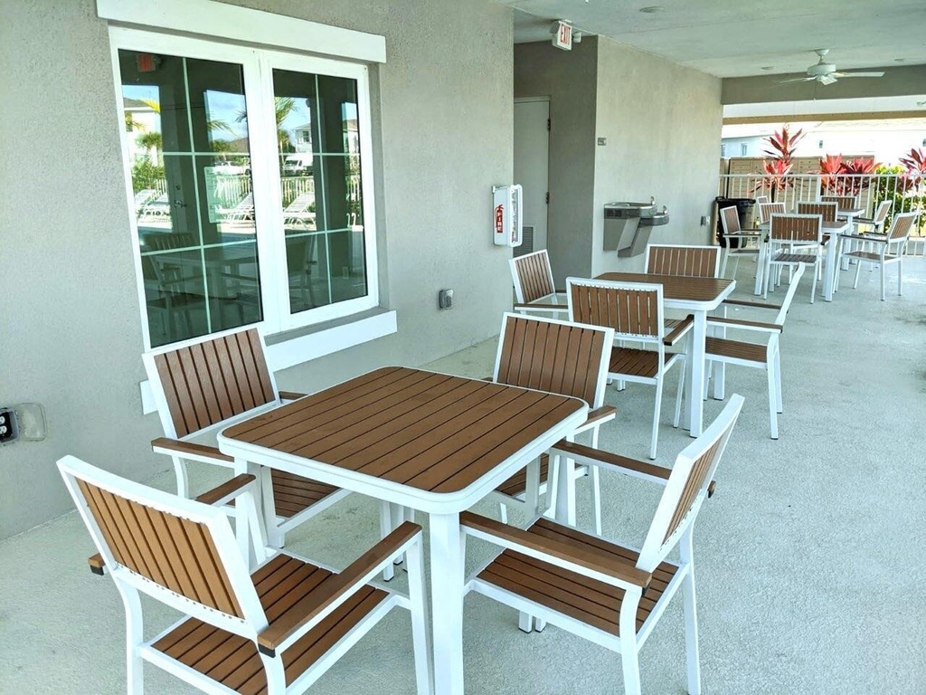 605 Lychee Lane - Photo 4