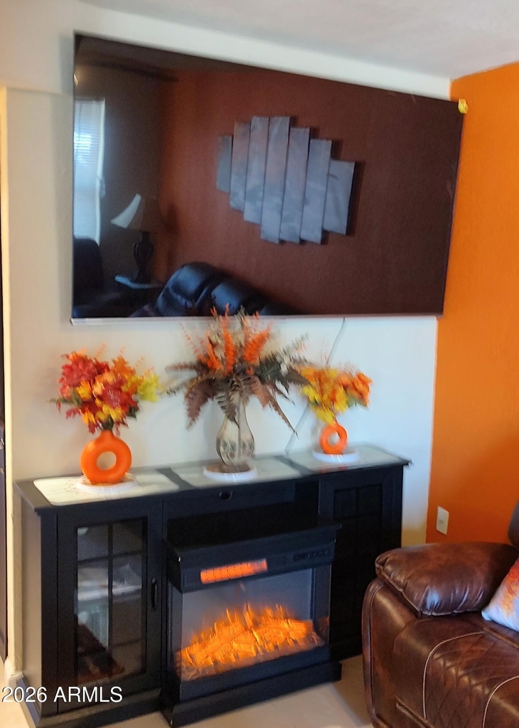 317 S Stapley Drive - Photo 3