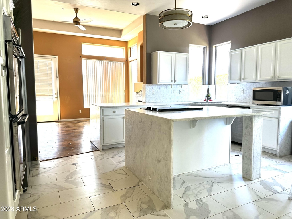 13172 N 88th Place - Photo 18
