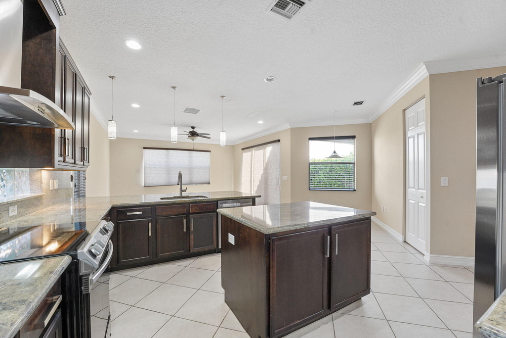 8256 Savara Streams Lane - Photo 11