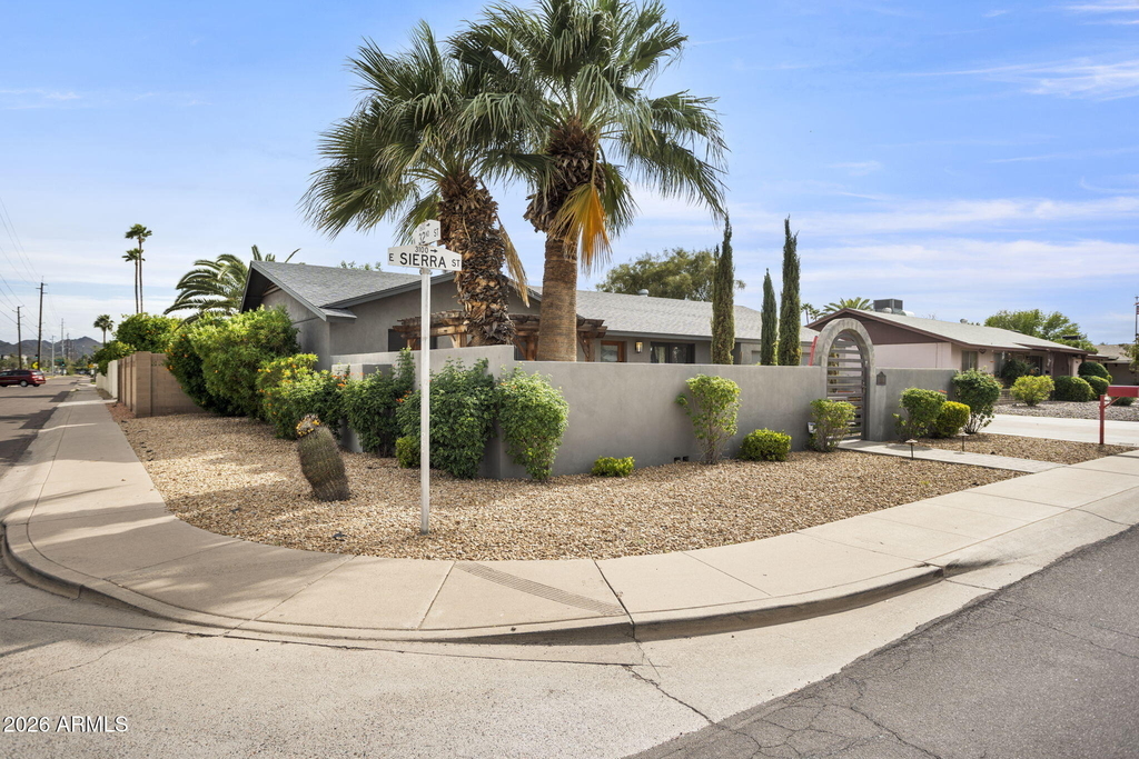 3141 E Sierra Street - Photo 1