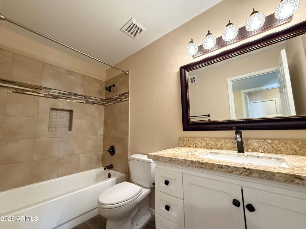 1211 E Drake Drive - Photo 22