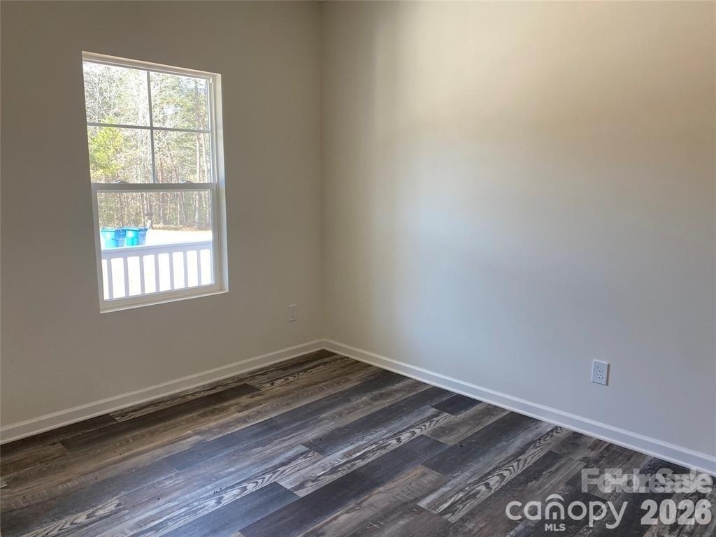 1662 Nicholas Way - Photo 2