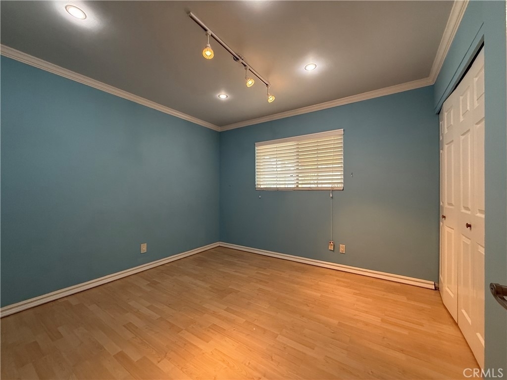 1127 S Nantes Avenue - Photo 15