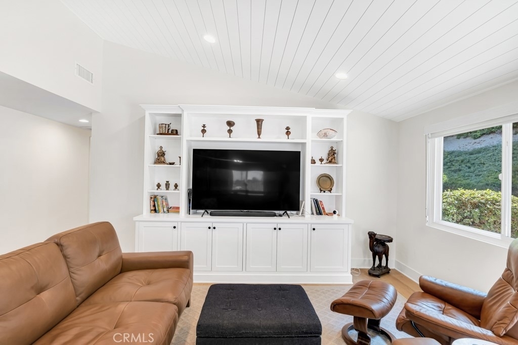 20509 Rhoda - Photo 1