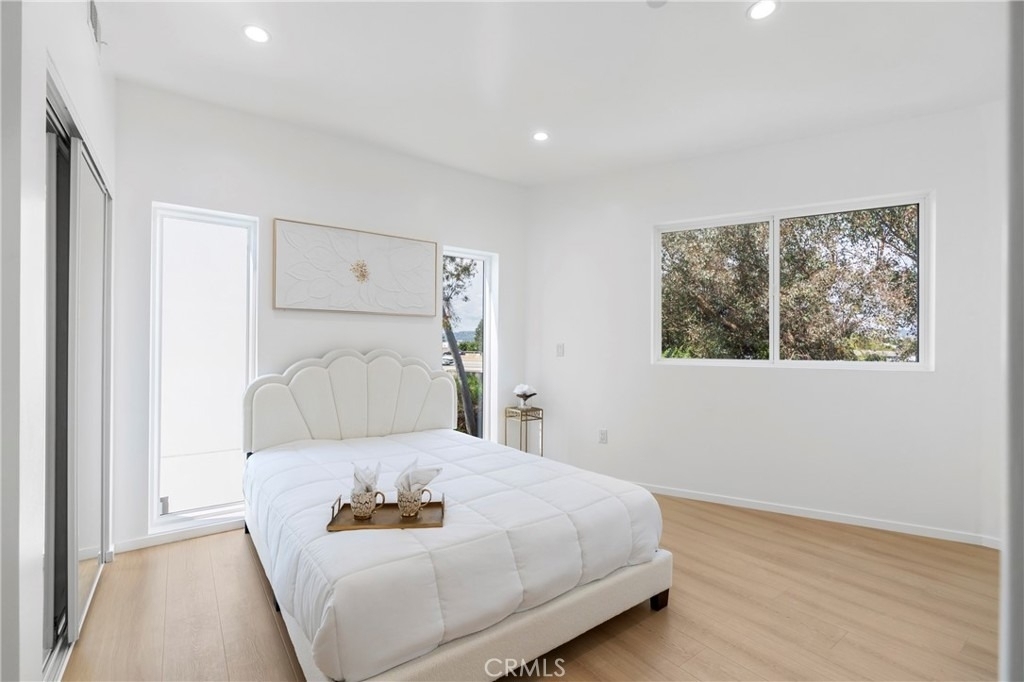 2515 Alsace Avenue - Photo 11