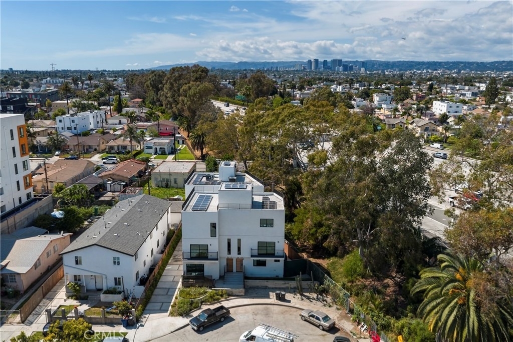 2515 Alsace Avenue - Photo 18