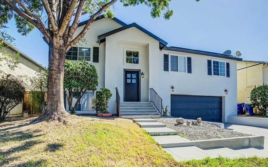 5114 Yellow Rose Court - Photo 2