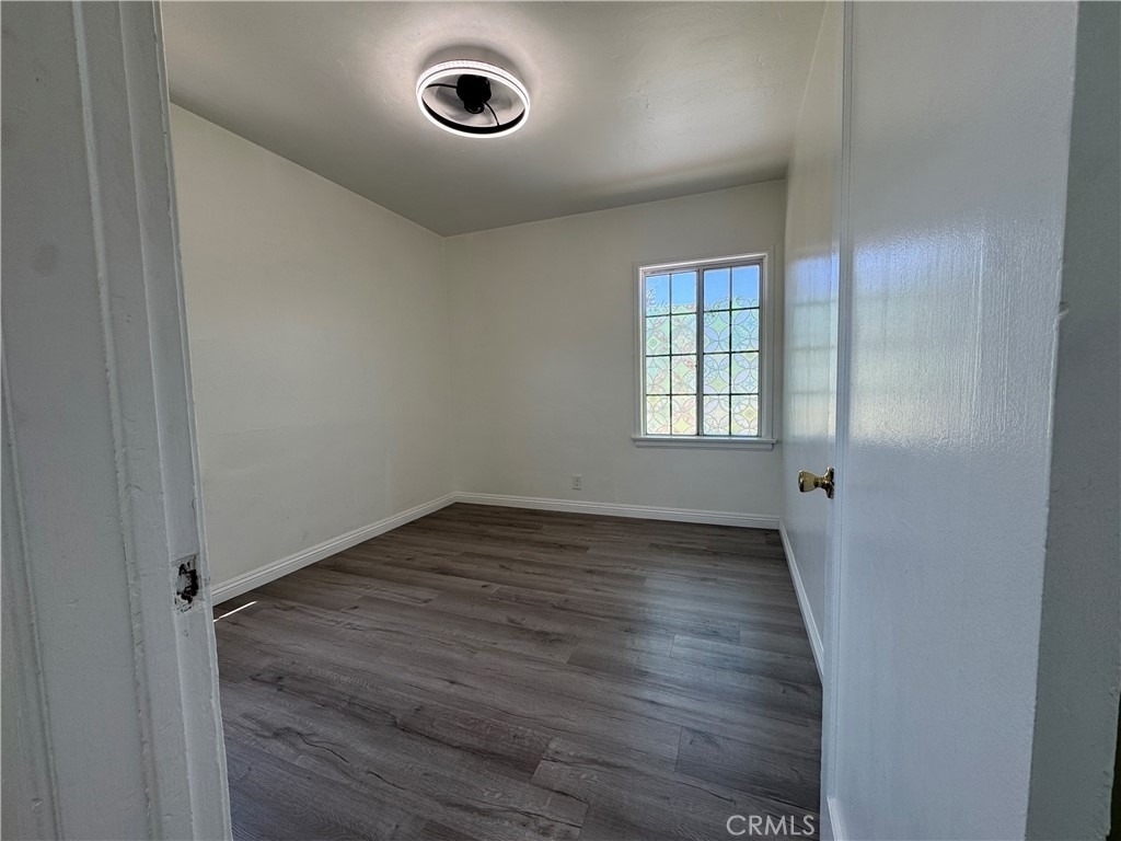 3464 1/2 Duane Way - Photo 4