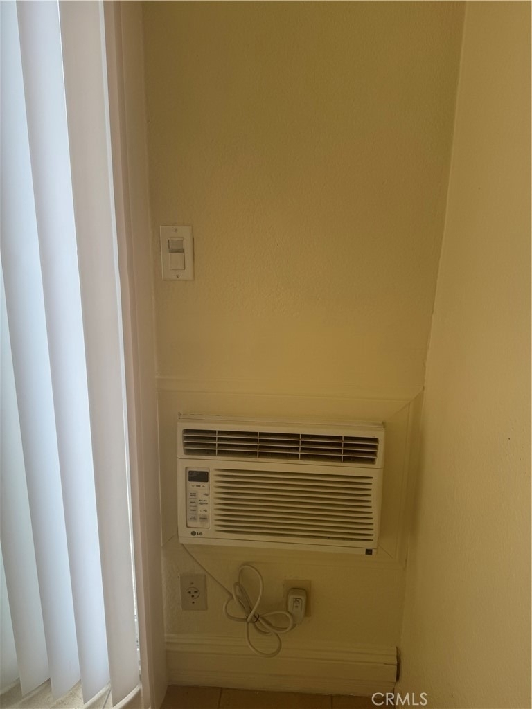 1015 Parton Street - Photo 7
