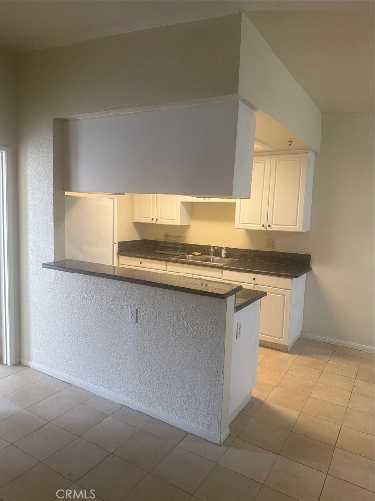 1015 Parton Street - Photo 4
