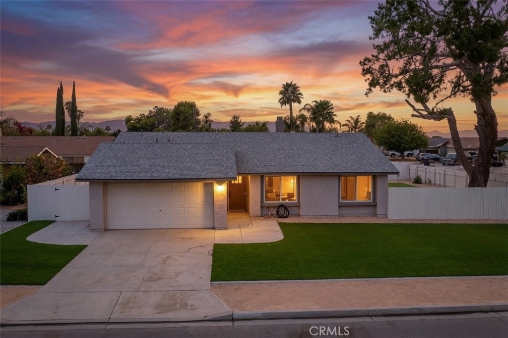 1792 N Ann - Photo 0