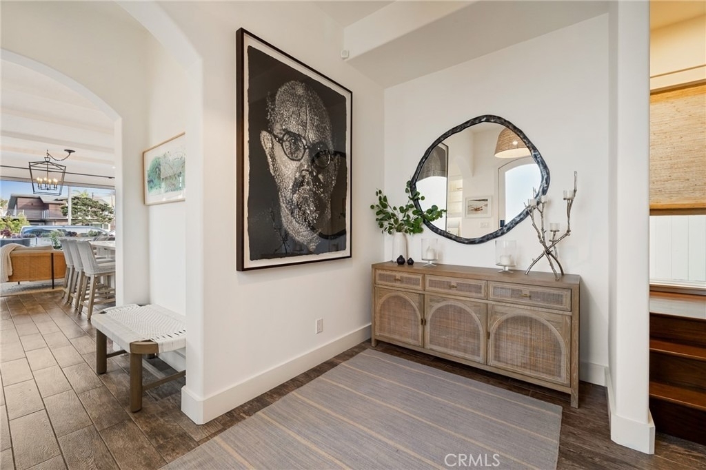 61 The Colonnade - Photo 12