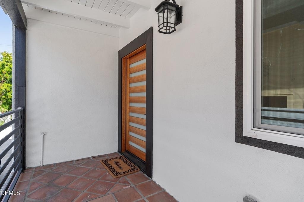 1206 Tamarind Avenue - Photo 1