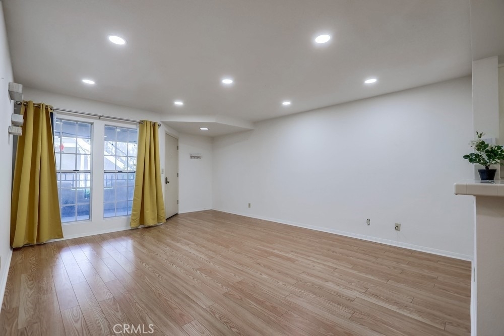 27196 Ryan Drive - Photo 5