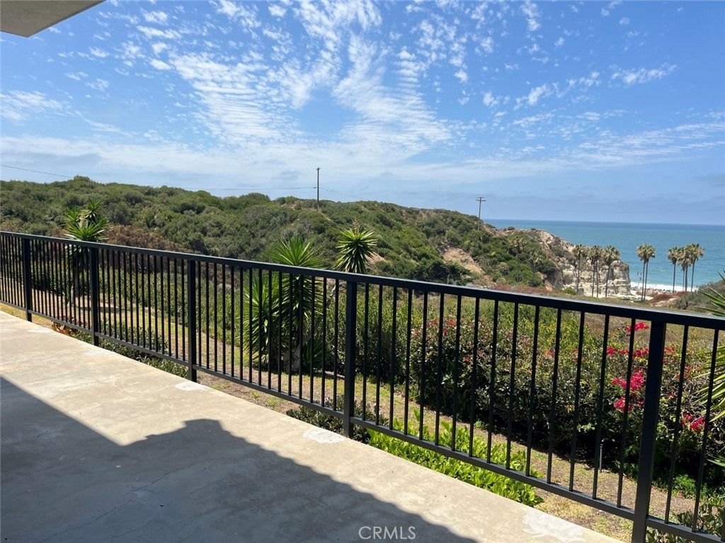 235 Avenida Lobeiro - Photo 30