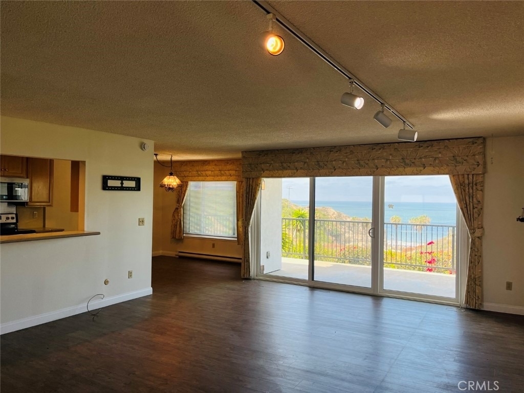 235 Avenida Lobeiro - Photo 5