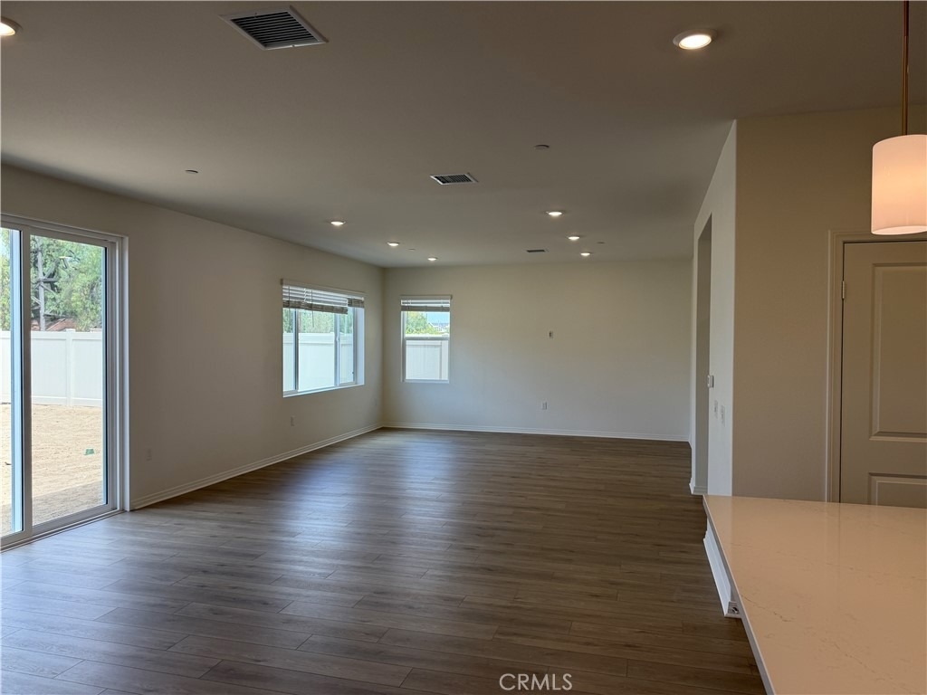 9707 Babaco Street - Photo 8