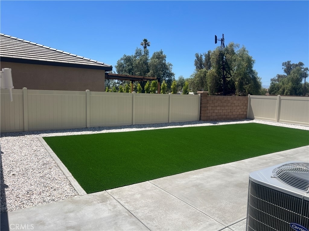 9707 Babaco Street - Photo 38