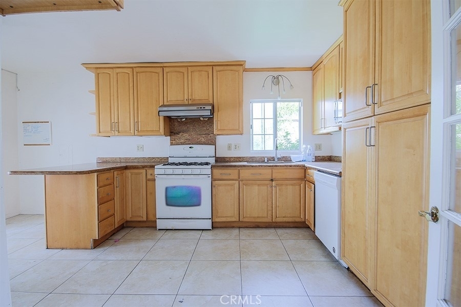 9381 Nichols Drive - Photo 12