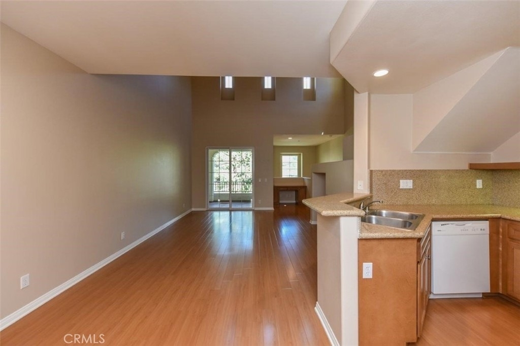 306 Dewdrop - Photo 8