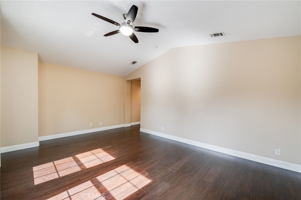 11761 Fricker Ave - Photo 19