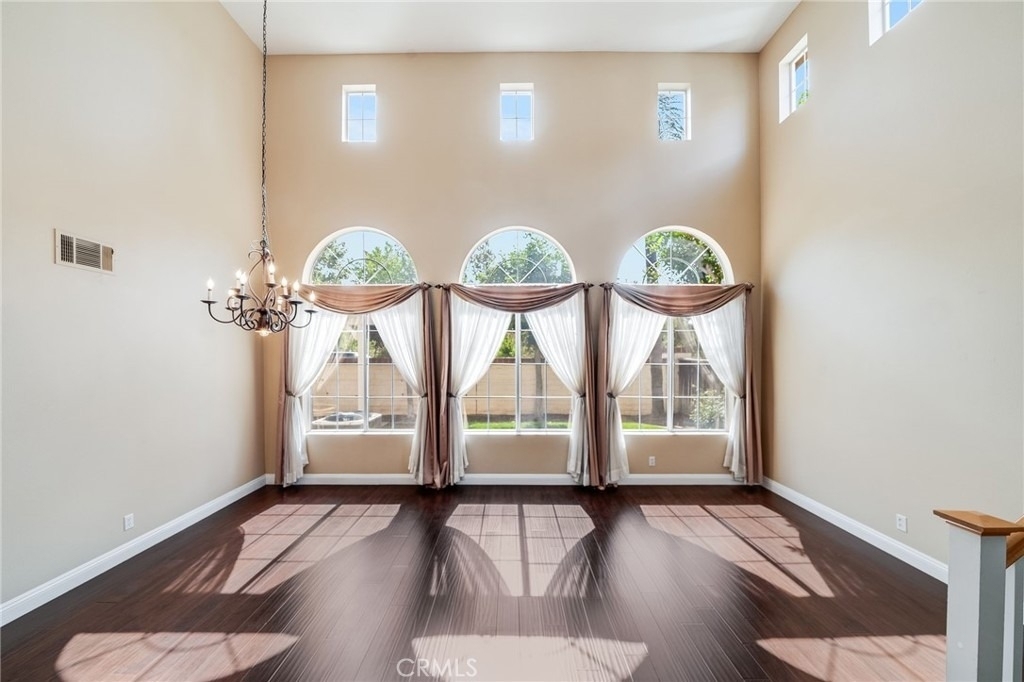 11761 Fricker Ave - Photo 2