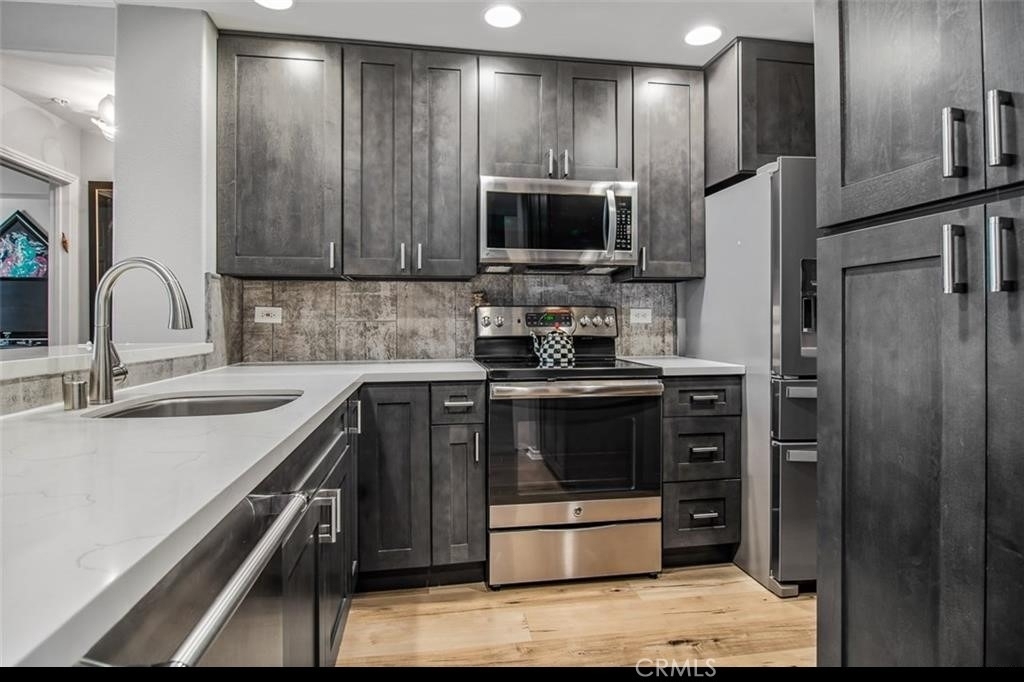 2233 Martin - Photo 25