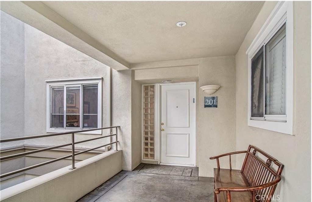 2233 Martin - Photo 5