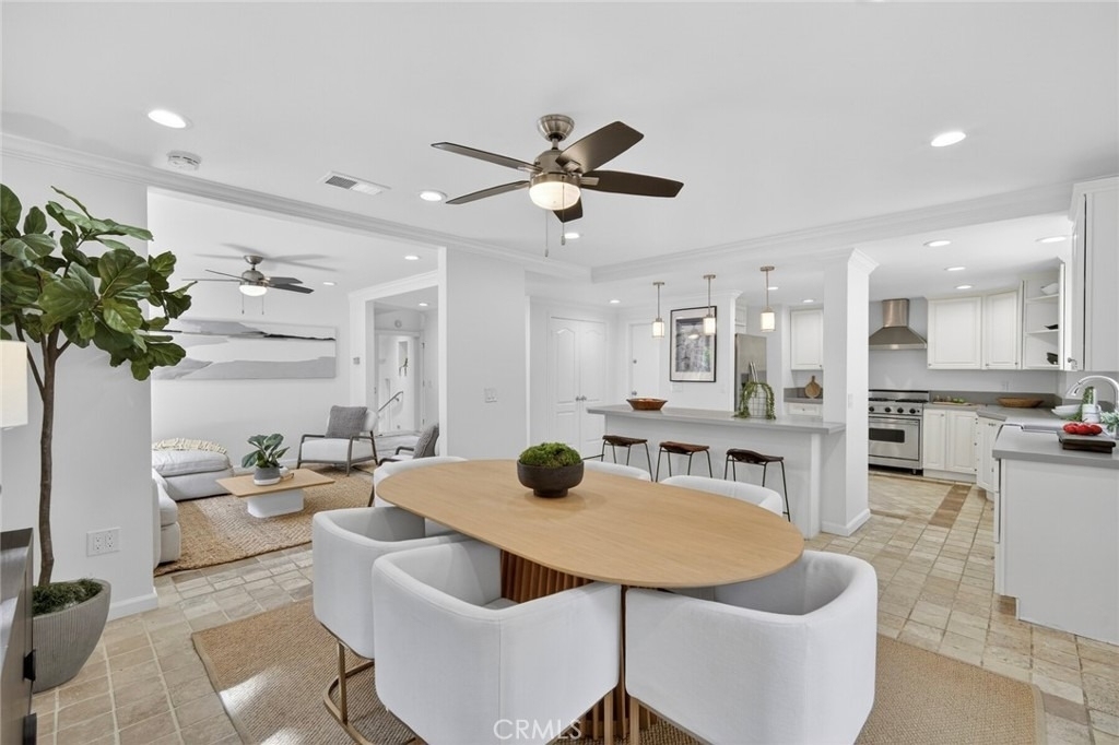 431 Nyes Place - Photo 13