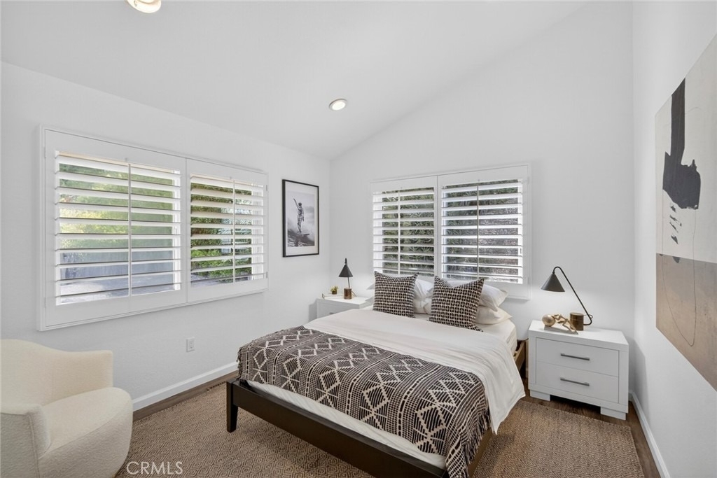 431 Nyes Place - Photo 28