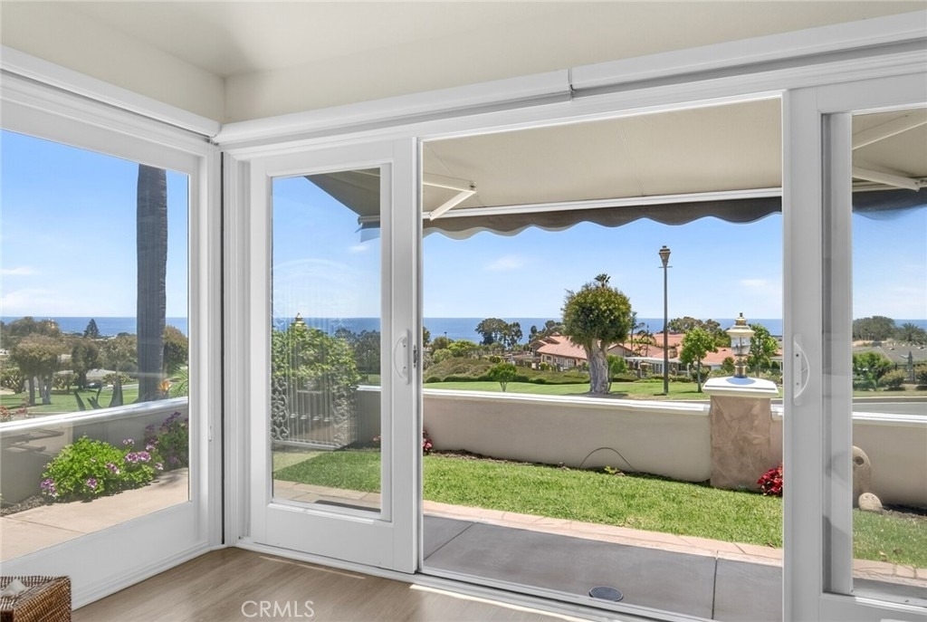32382 Via Mentone - Photo 10