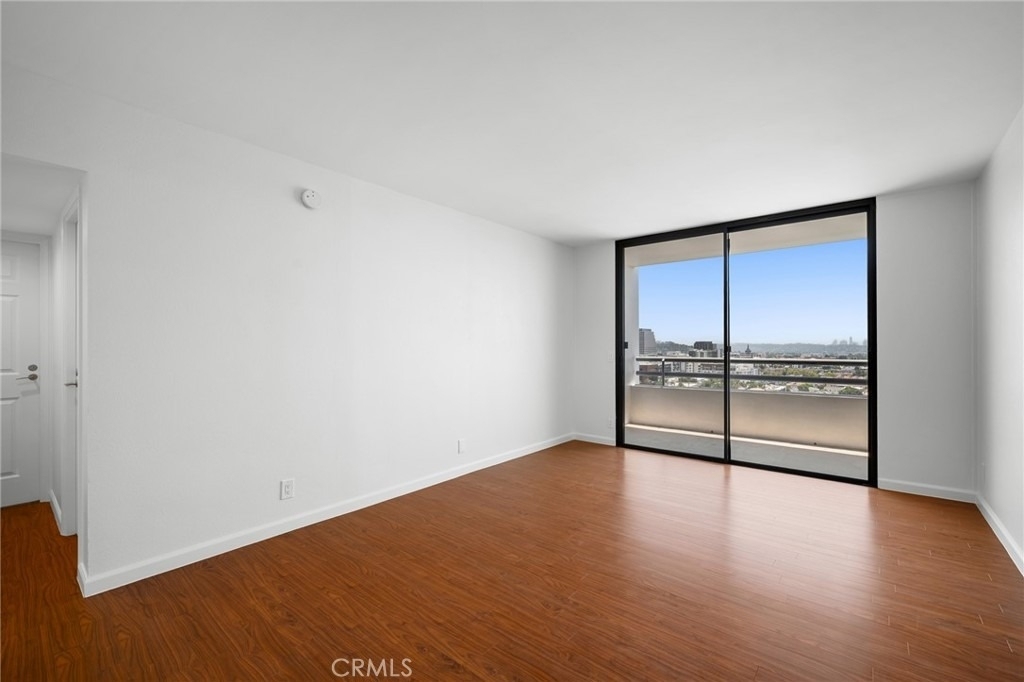 343 Pioneer Drive - Photo 5